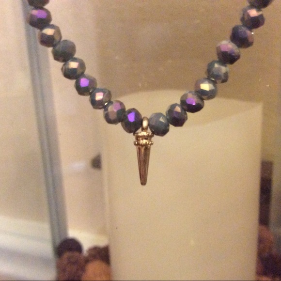 Canvas point charm bead necklace - Picture 2 of 4